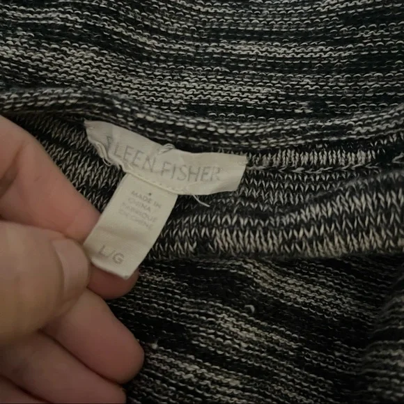 Eileen Fisher 100% linen striped dropped sleeve sweater grey black size large - Picture 9 of 12